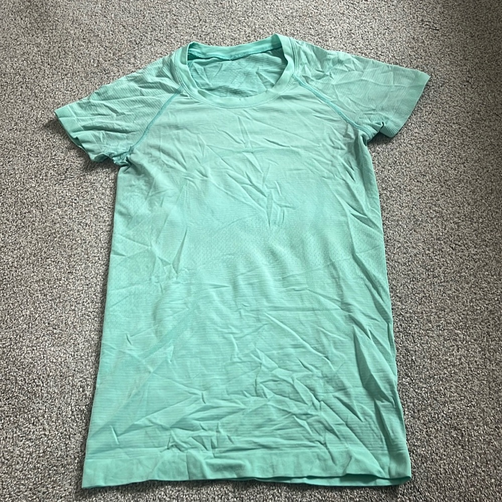 mint green lululemon swiftly tech short sleeve